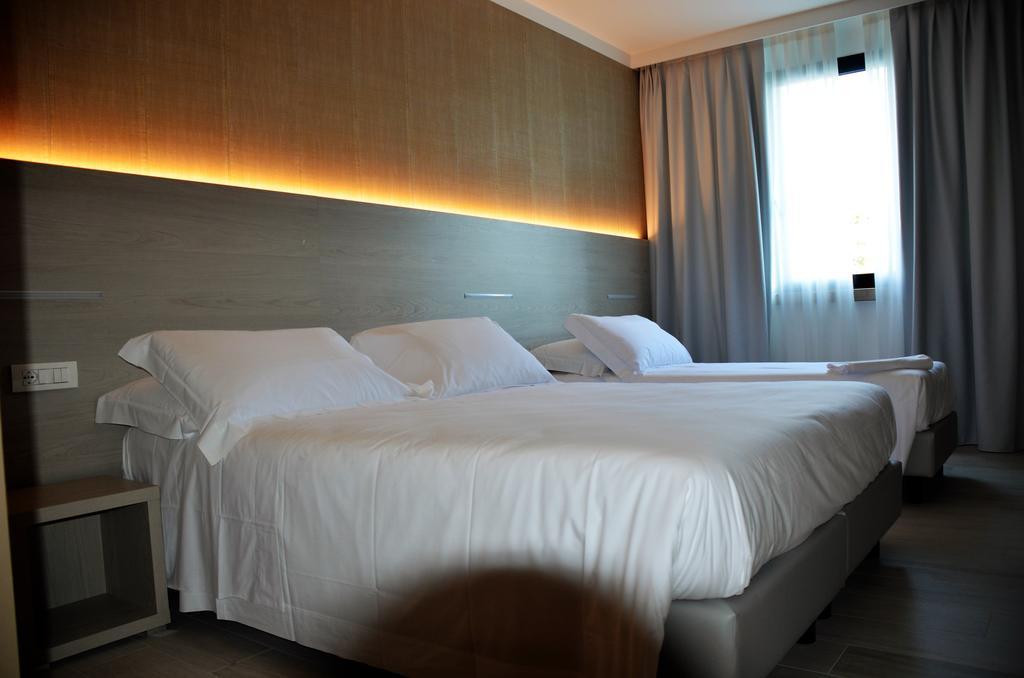 Hotel San Marco بسكييرا ديل غاردا المظهر الخارجي الصورة